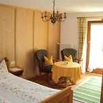 Gaestehaus Fischer *